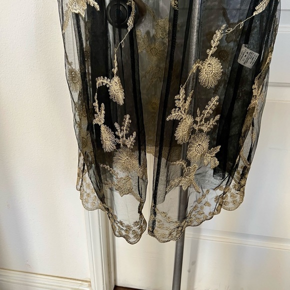 Fashion Nova / Embroidered Mesh Kimono~Duster - Picture 10 of 15